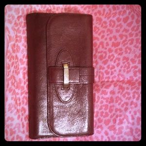⬇️ DKNY wallet multiple compartments